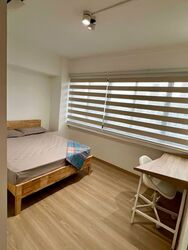 Lucky Plaza (D9), Apartment #566419701